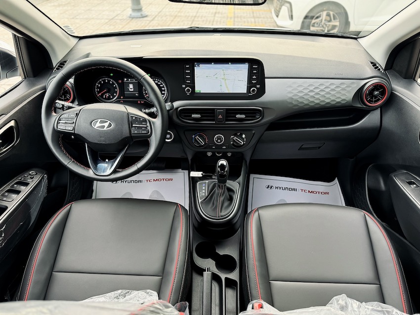 hyundai-i10-noi-that-01