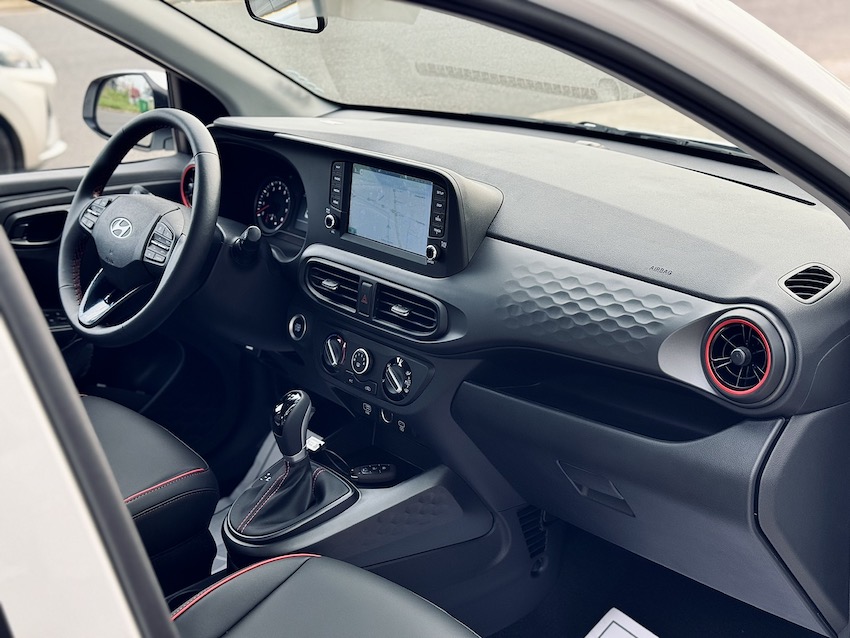 hyundai-i10-noi-that-02