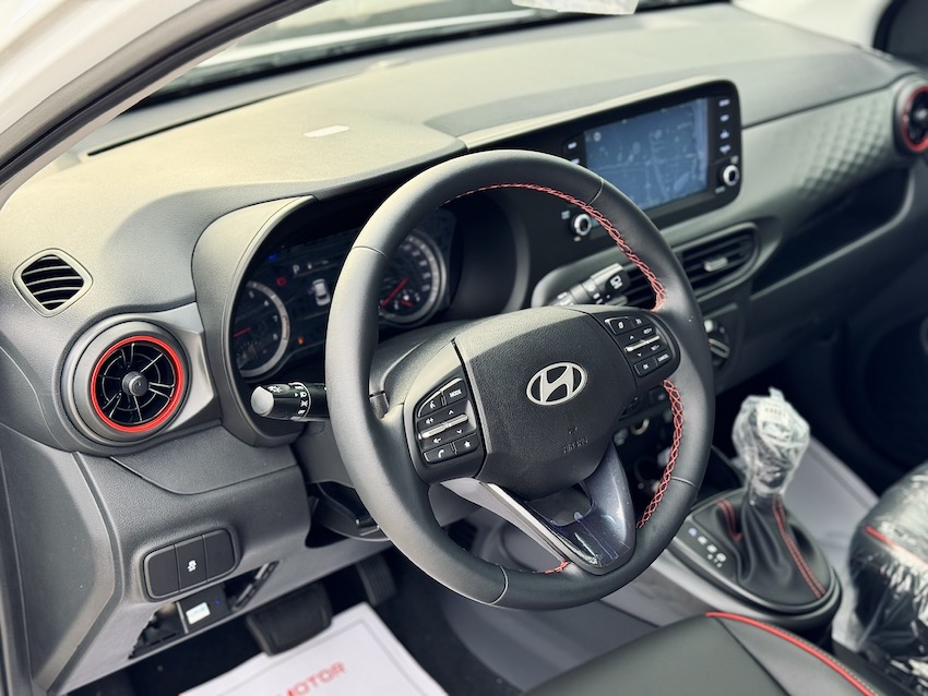 hyundai-i10-noi-that-04