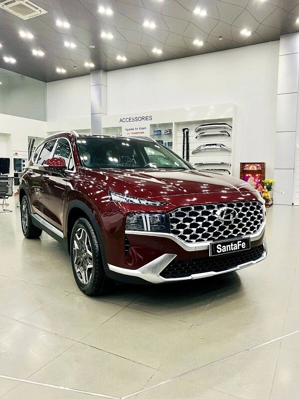 hyundai-santafe-xang-cao-cap-mau-do-2022-2073955j29147