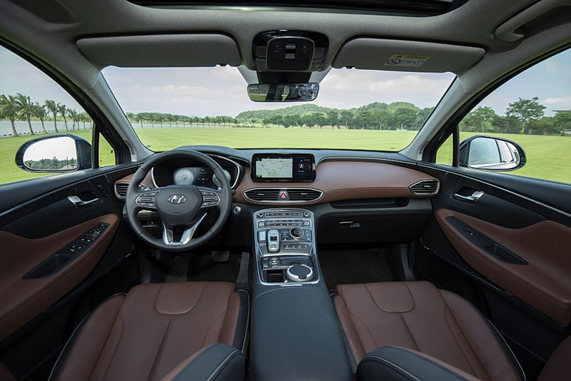 noi-that-lai-xe-hyundai-santafe-2021-2022-muaxegiatot-vn-46