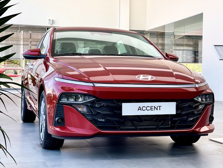 hyundai-accent-ngoai-that-02